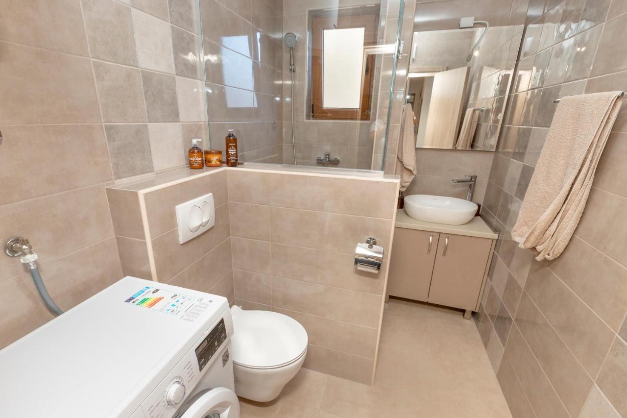 Seafoam apartment Kotor Bagian luar foto