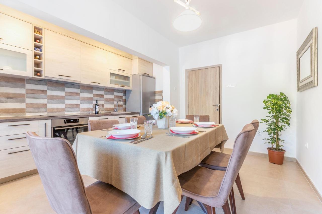 Seafoam apartment Kotor Bagian luar foto