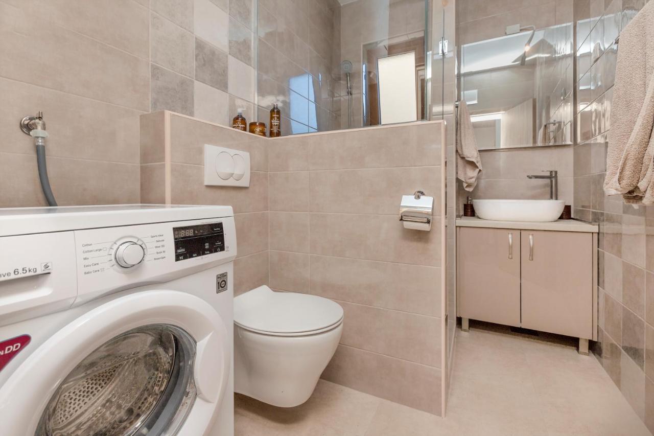 Seafoam apartment Kotor Bagian luar foto